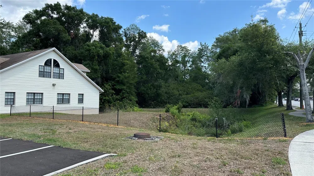 209 CRYSTAL GROVE BOULEVARD Lutz, FL 33548