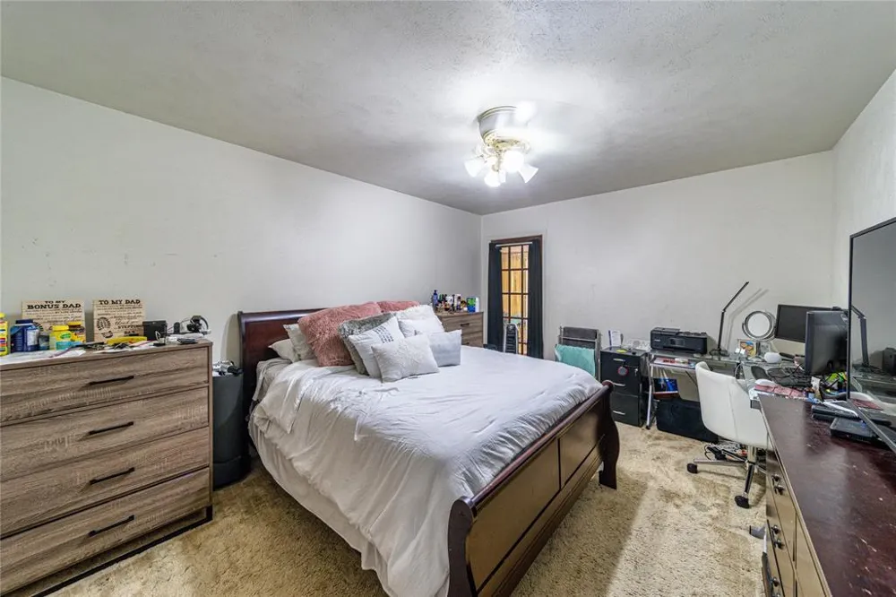 931 Rock Canyon Drive Duncanville, TX 75137