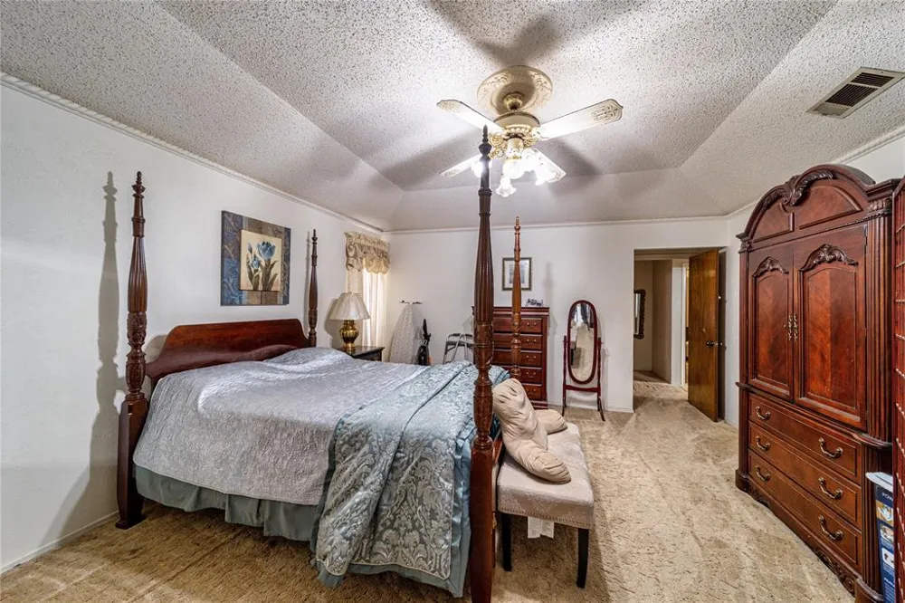 931 Rock Canyon Drive Duncanville, TX 75137