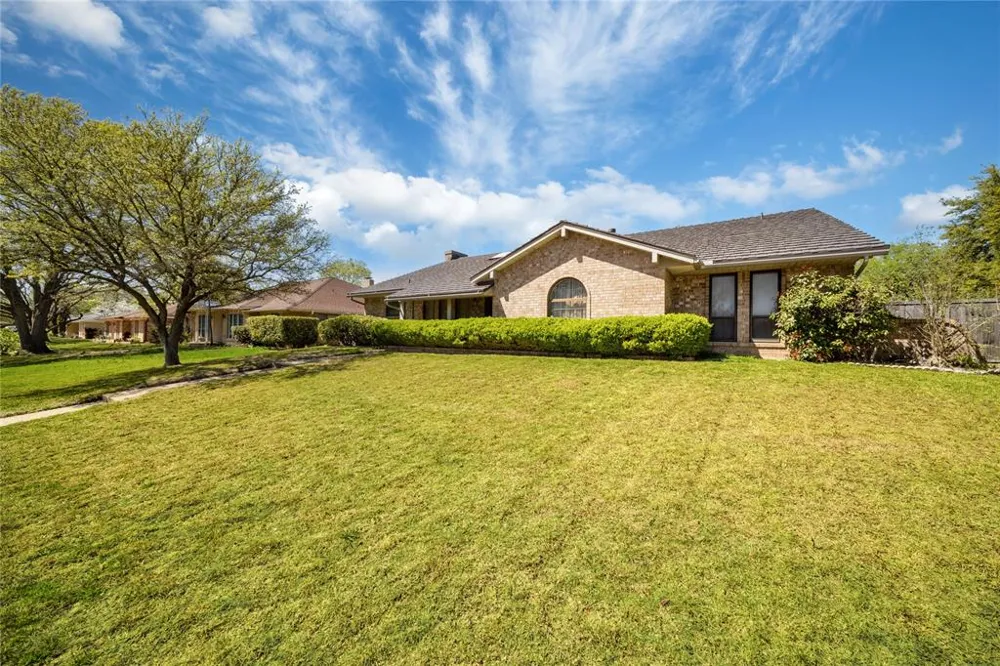 931 Rock Canyon Drive Duncanville, TX 75137