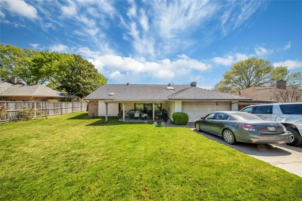 931 Rock Canyon Drive Duncanville, TX 75137