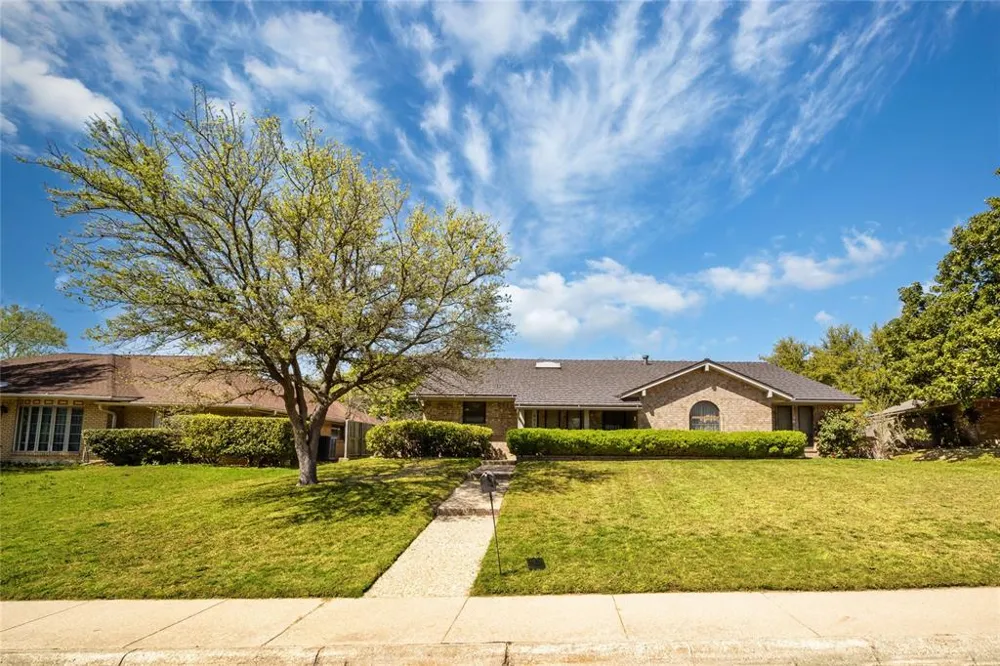 931 Rock Canyon Drive Duncanville, TX 75137