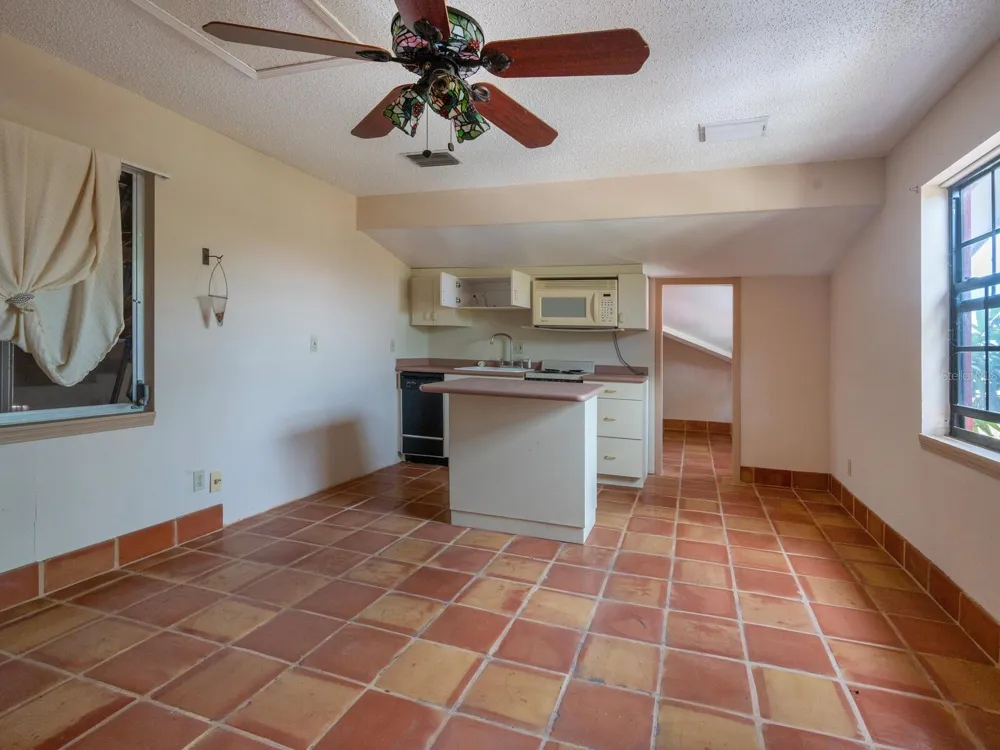 0396014400 Venice, FL 34292
