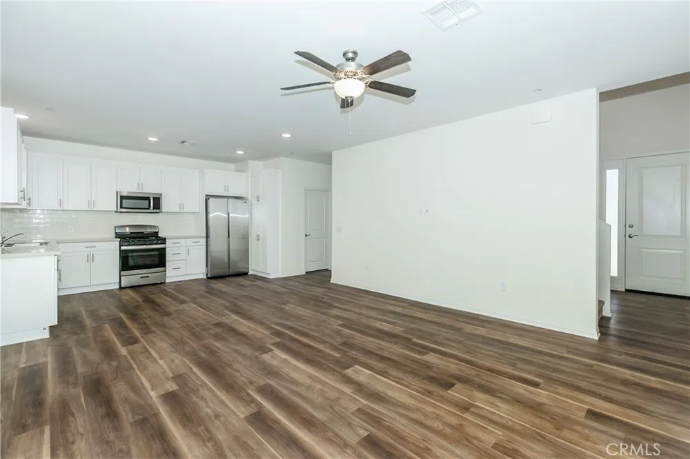 16852 Muscatel Hesperia, CA 92345
