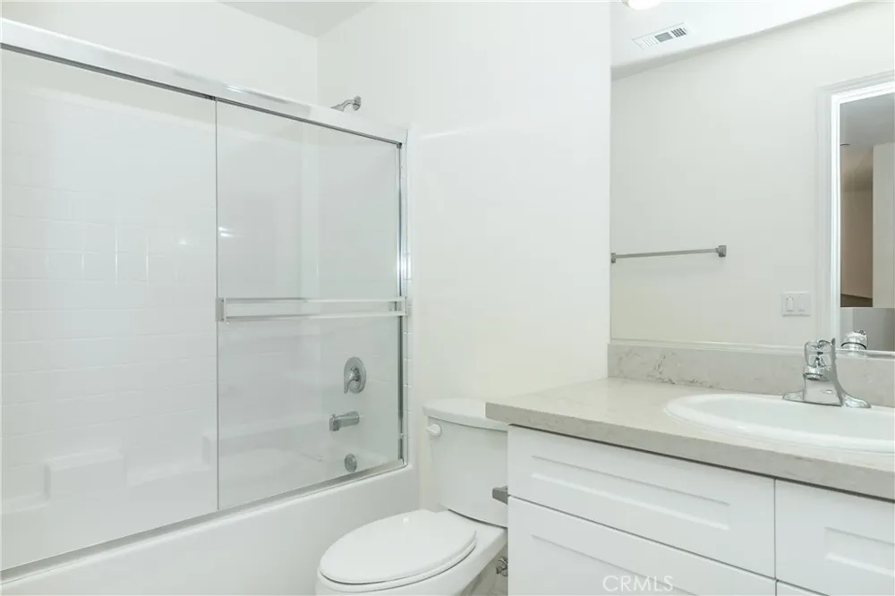 16852 Muscatel Hesperia, CA 92345