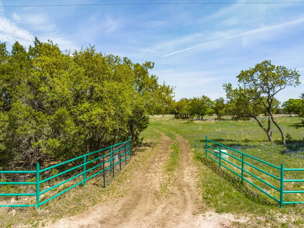 County Road 2140 Iredell, TX 76649