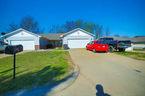 100 & 102 Goins Road