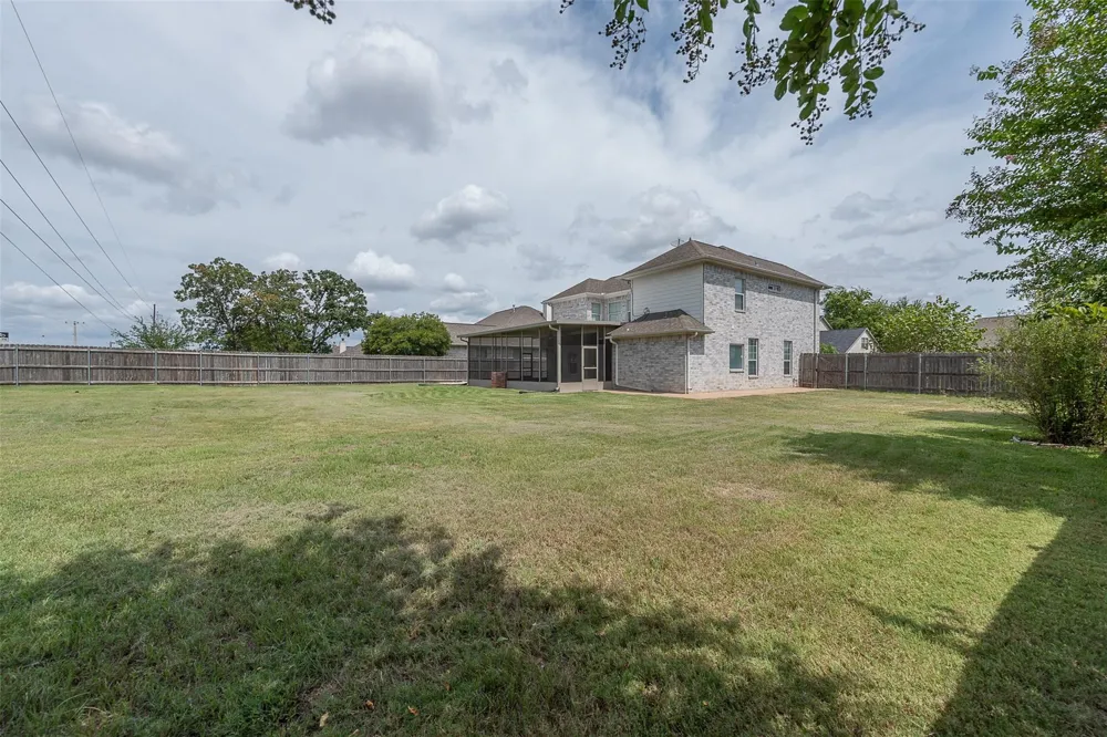 3718 Bridle Court College Station, TX 77845