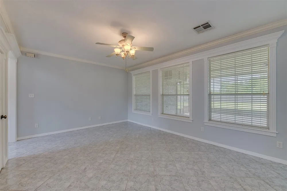 3718 Bridle Court College Station, TX 77845