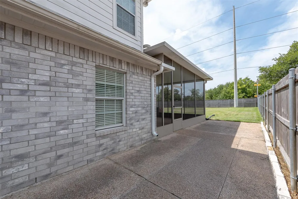 3718 Bridle Court College Station, TX 77845