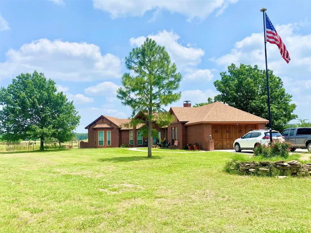 12053 S HWY 34 Scurry, TX 75158