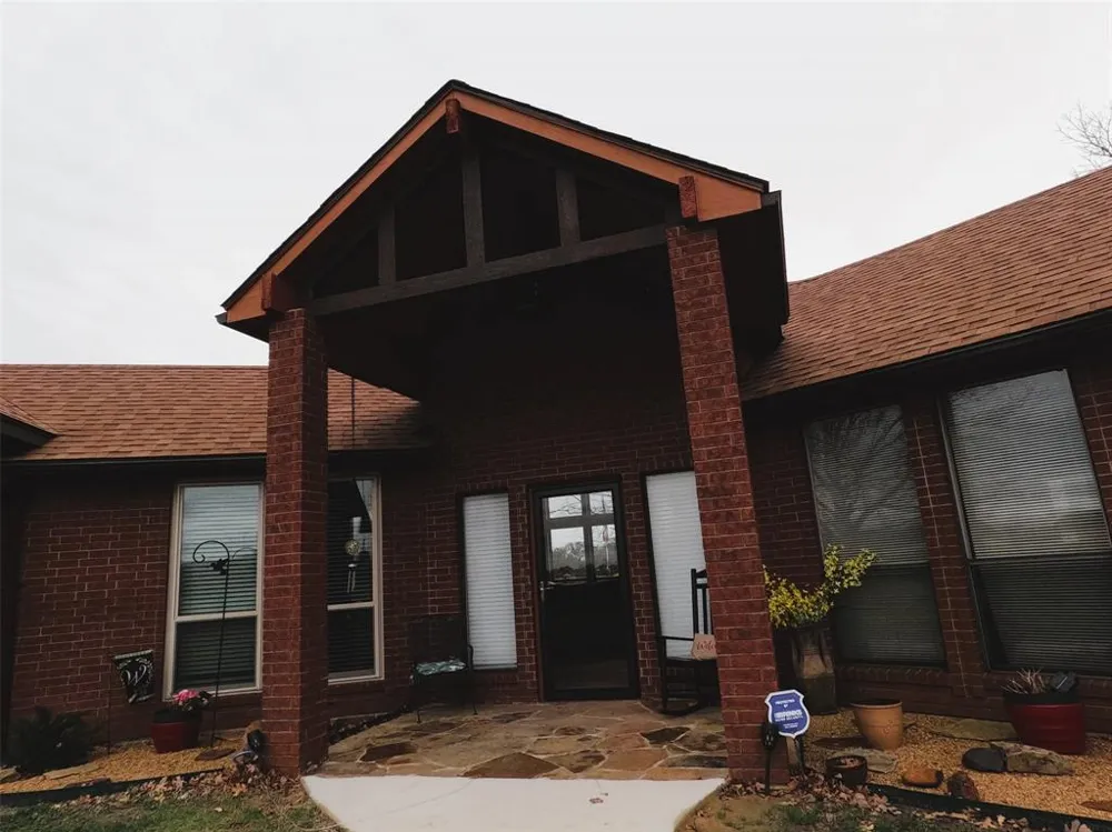 12053 S HWY 34 Scurry, TX 75158