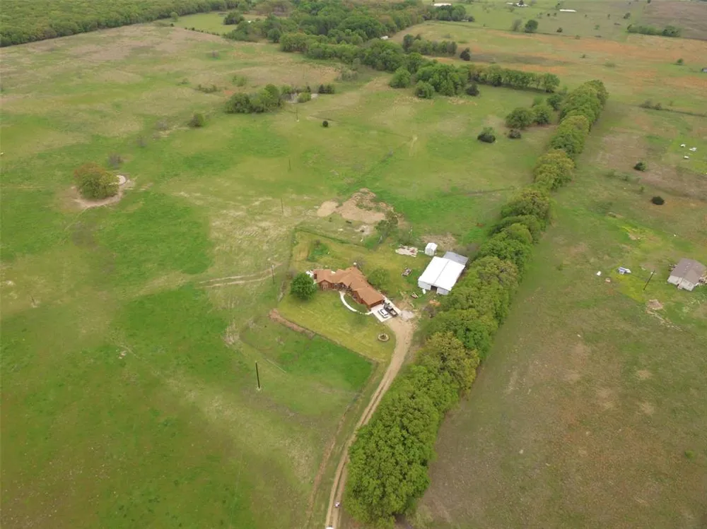 12053 S HWY 34 Scurry, TX 75158