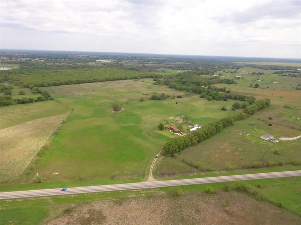 12053 S HWY 34 Scurry, TX 75158