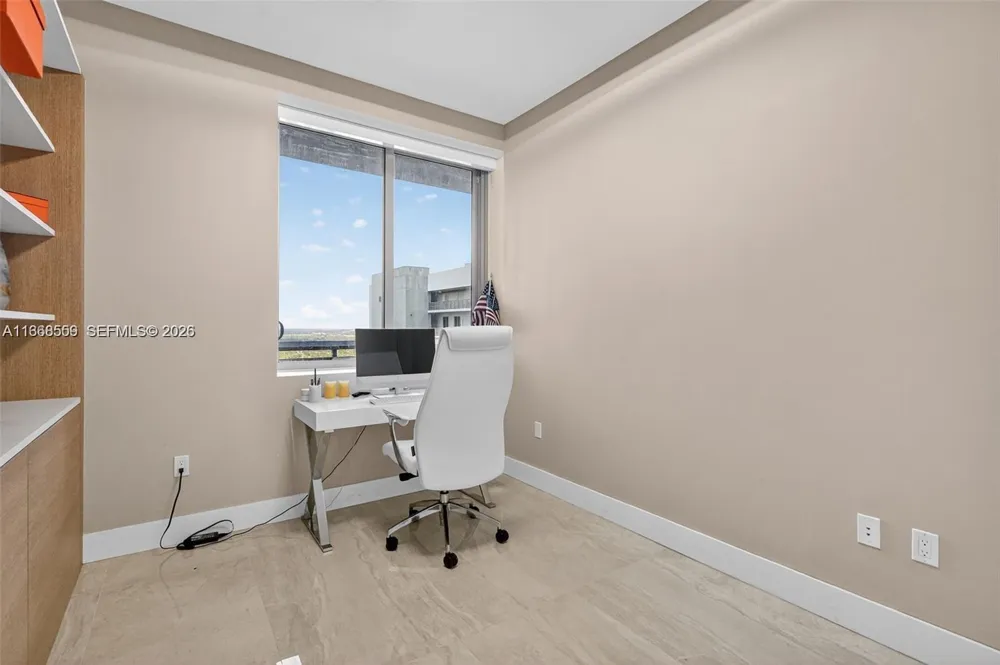 16385 Biscayne Blvd #7 North Miami Beach, FL 33160