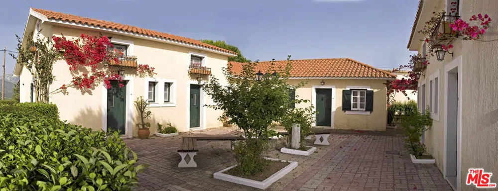 10 ARGOSTOLI  LAKITHRAS  KEFALONIA  GREECE 