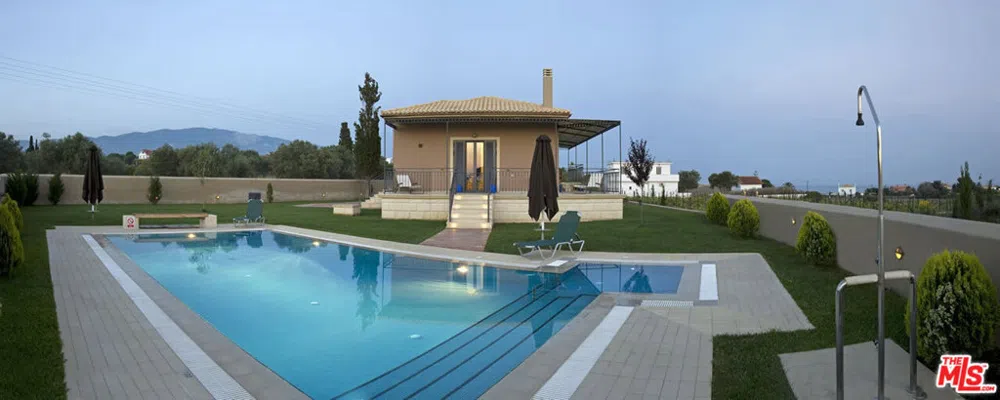10 ARGOSTOLI  LAKITHRAS  KEFALONIA  GREECE 