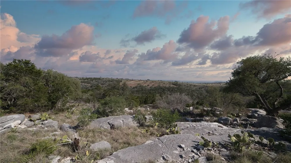 74 Big Creek Drive Kingsland, TX 78639
