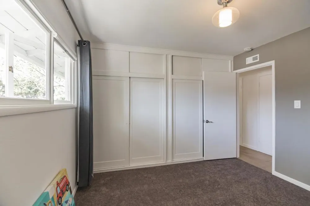 2158 Jardin Drive Mountain View, CA 94040