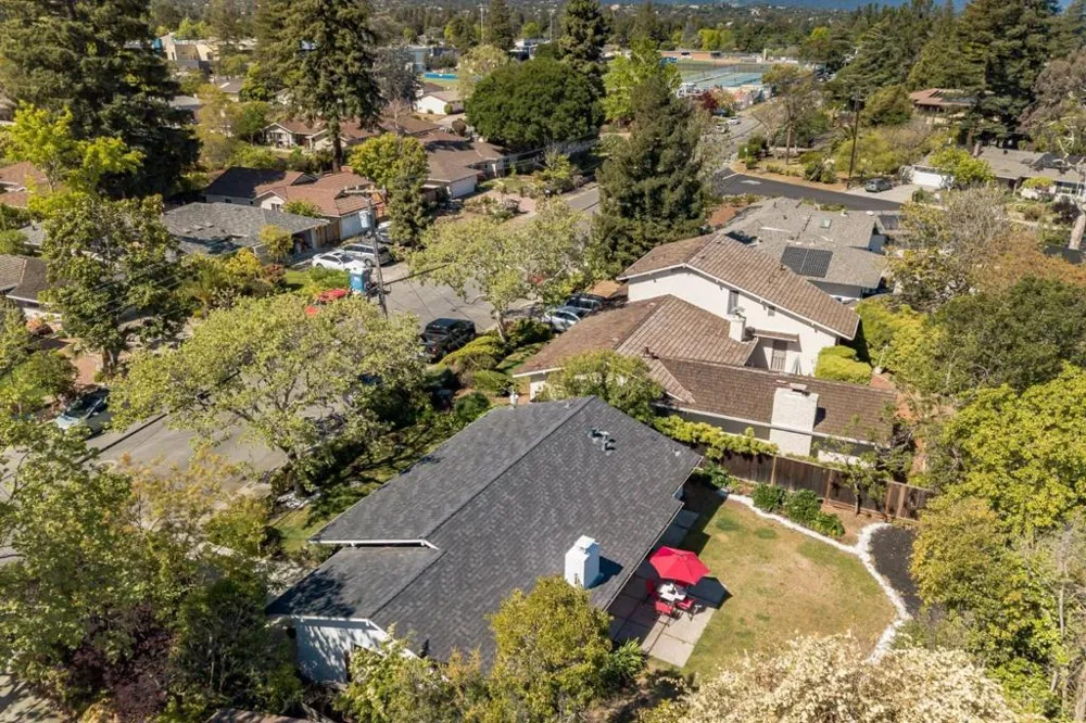 2158 Jardin Drive Mountain View, CA 94040