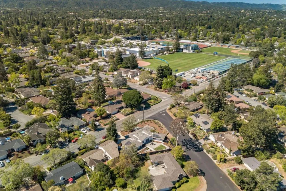 2158 Jardin Drive Mountain View, CA 94040