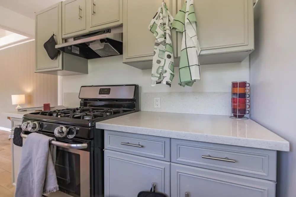 2158 Jardin Drive Mountain View, CA 94040