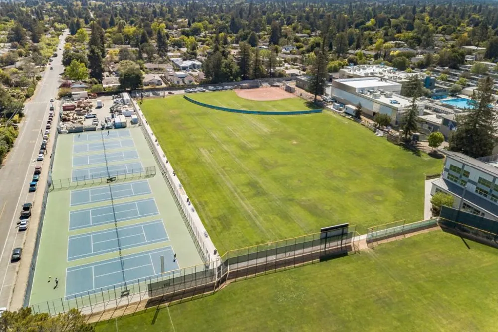 2158 Jardin Drive Mountain View, CA 94040
