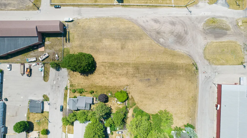 509 Lake Street Ludington, MI 49431