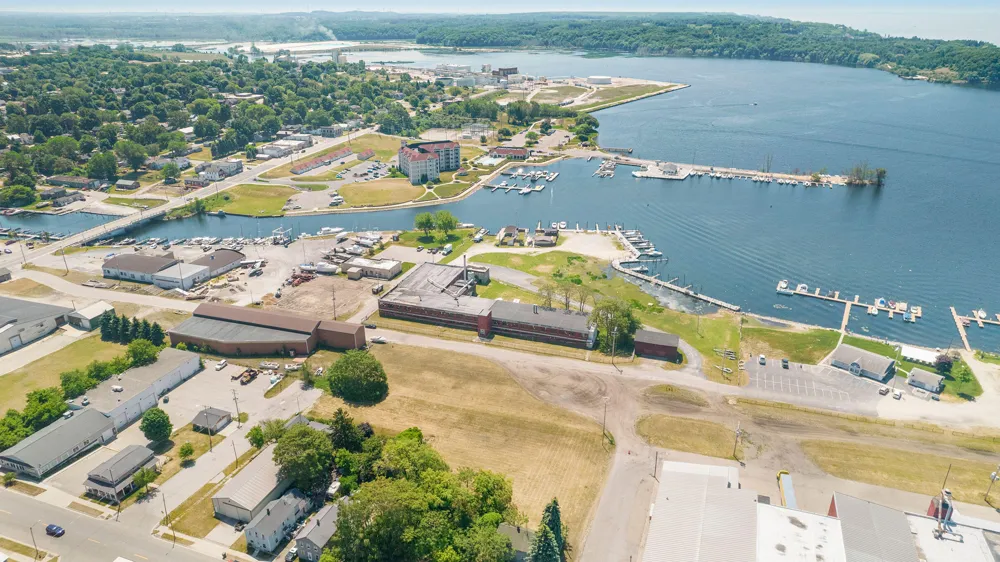 509 Lake Street Ludington, MI 49431