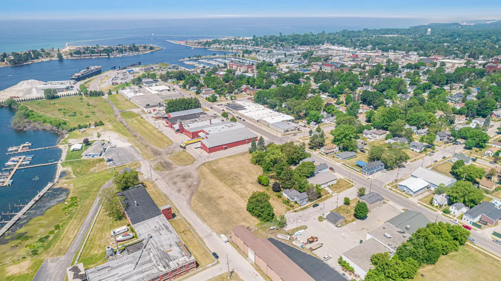 509 Lake Street Ludington, MI 49431