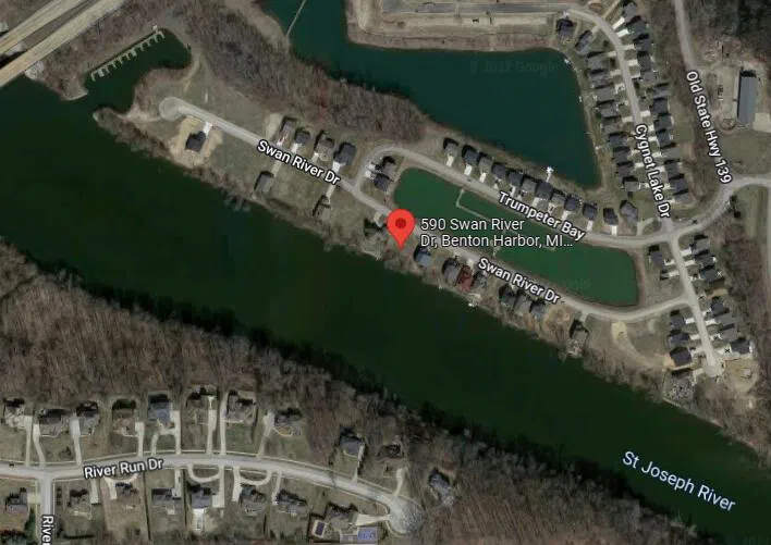 590 Swan River Drive Benton Harbor, MI 49022