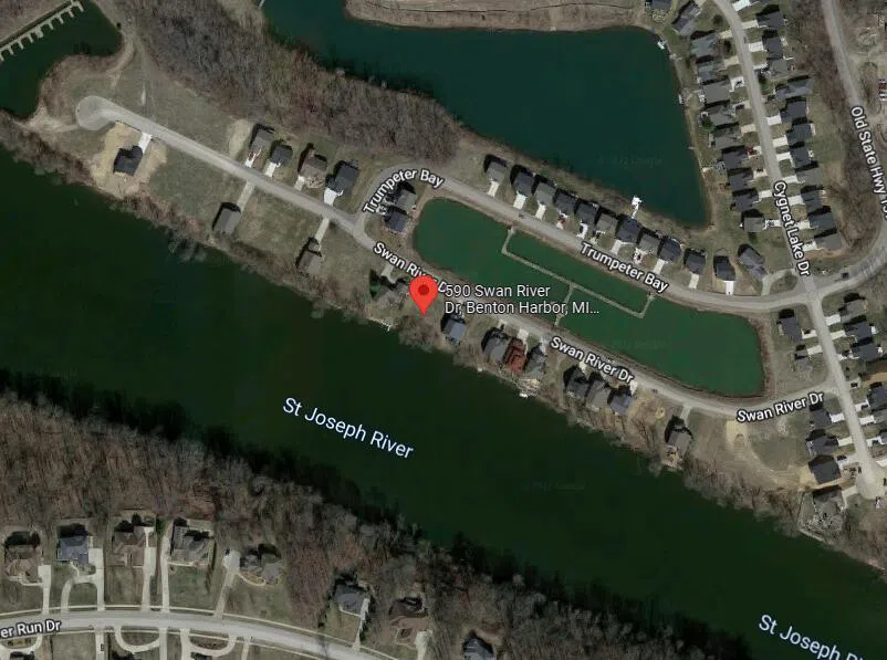 590 Swan River Drive Benton Harbor, MI 49022