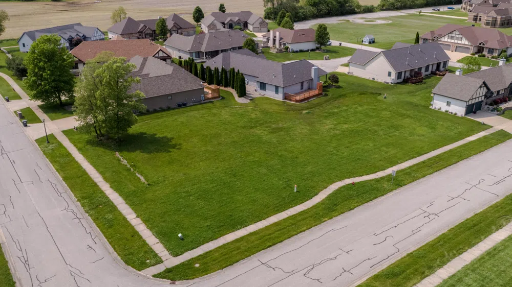 46744676 Luther Path St. Joseph, MI 49085