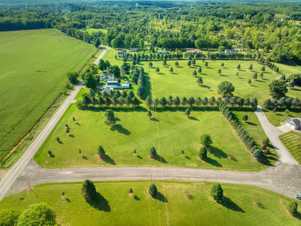 RIVER BEND Drive Lot #10 Concord, MI 49237