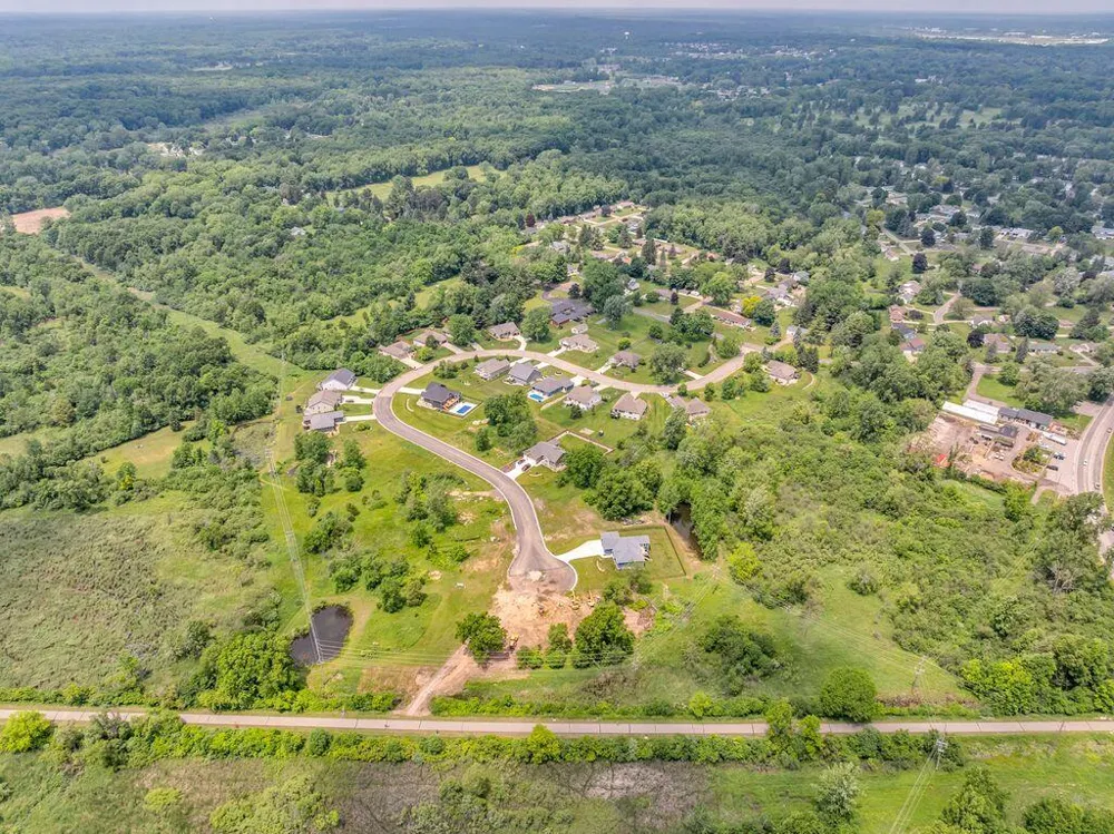 34 Natural Lane Jackson, MI 49203