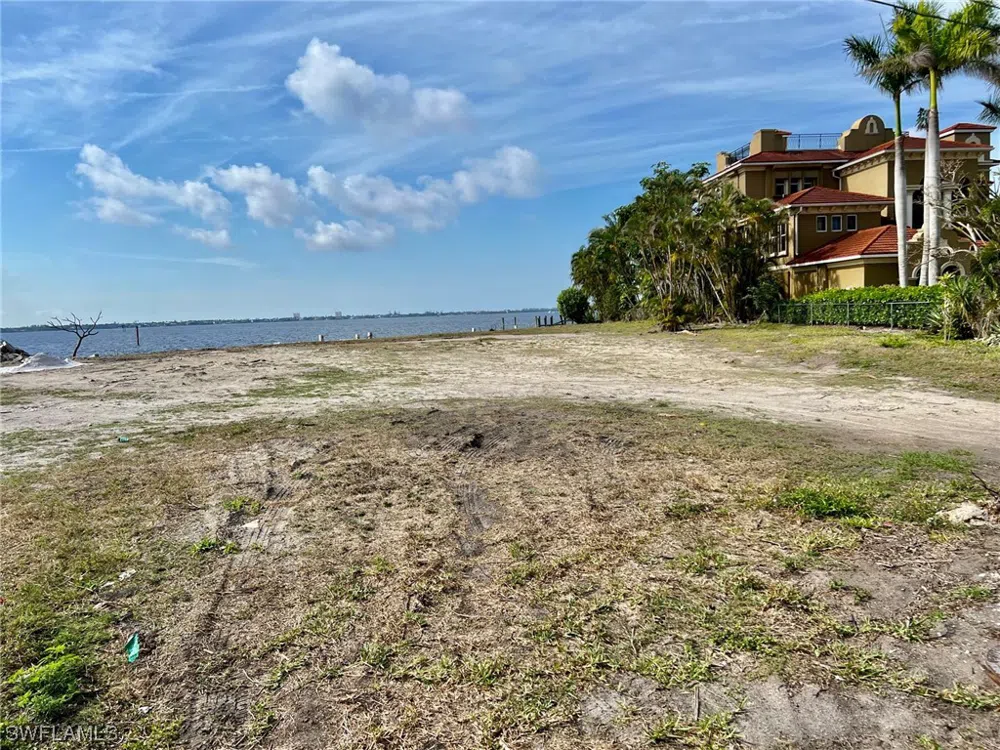 Bayshore Drive Cape Coral, FL 33904