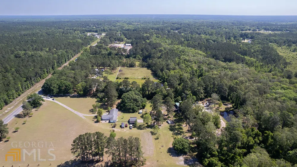 12138 Us Highway 280 Ellabell, GA 31308