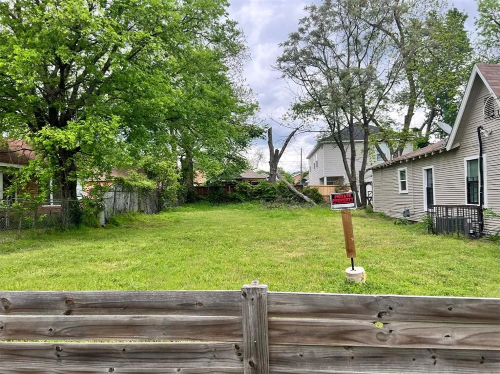 3904 Waldron Avenue Dallas, TX 75215