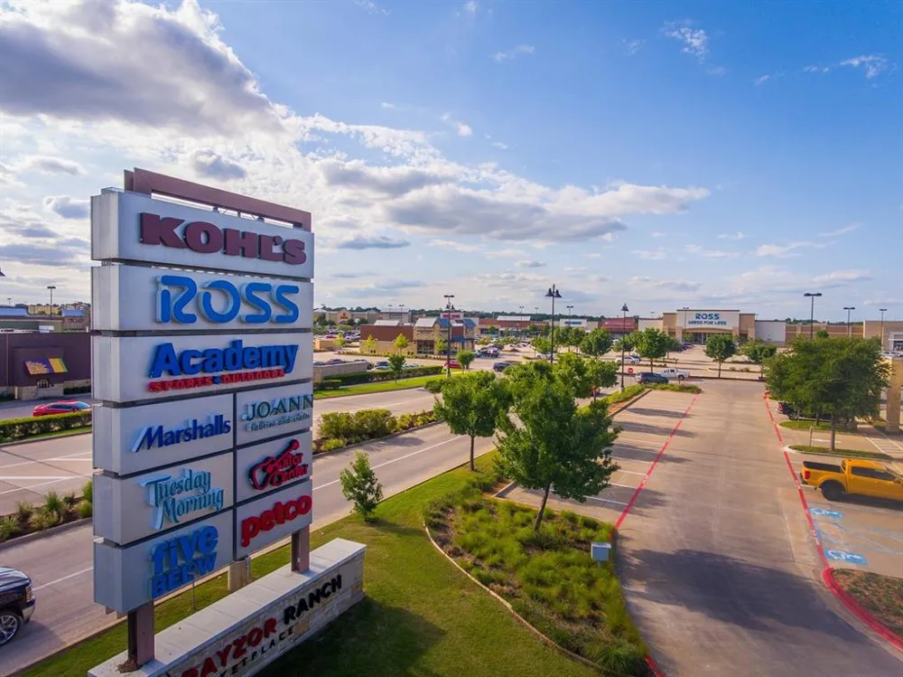 3217 Kingsgarden Road Denton, TX 76207