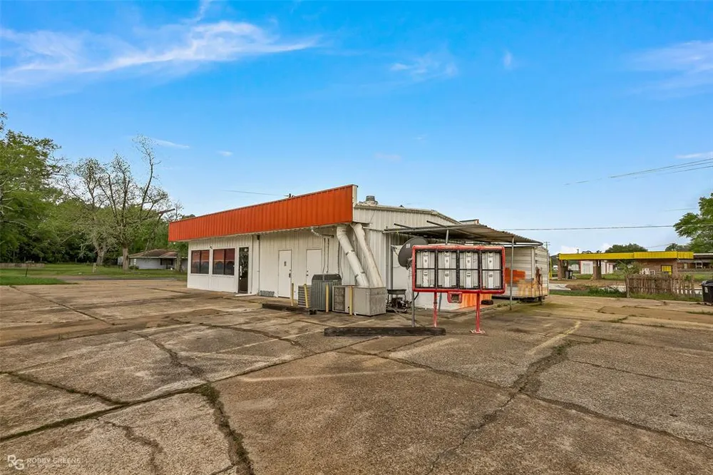 1100 Main Street Logansport, LA 71049