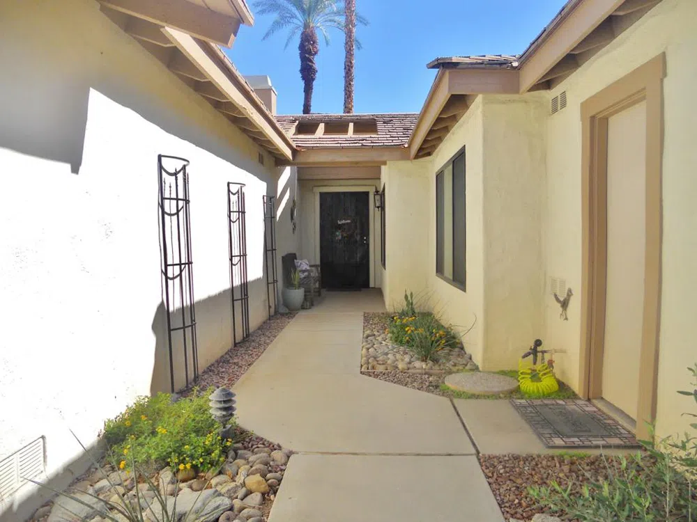 128 Castellana Palm Desert, CA 92260