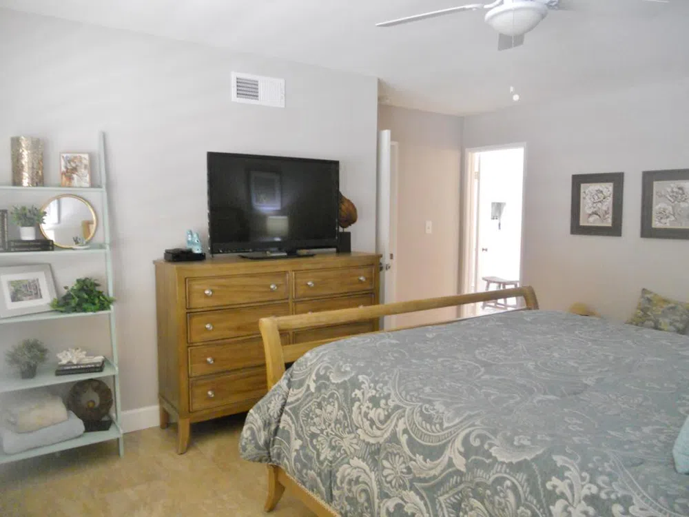 128 Castellana Palm Desert, CA 92260