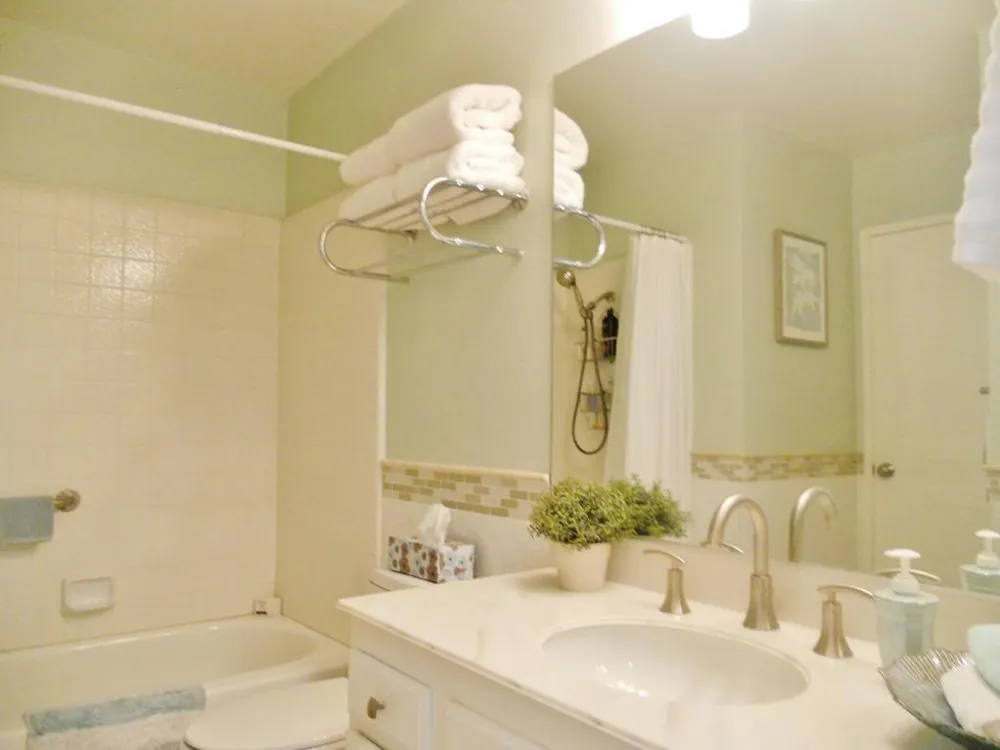 128 Castellana Palm Desert, CA 92260