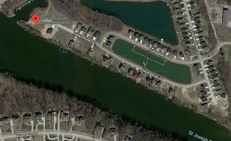 520 Swan River Drive Benton Harbor, MI 49022