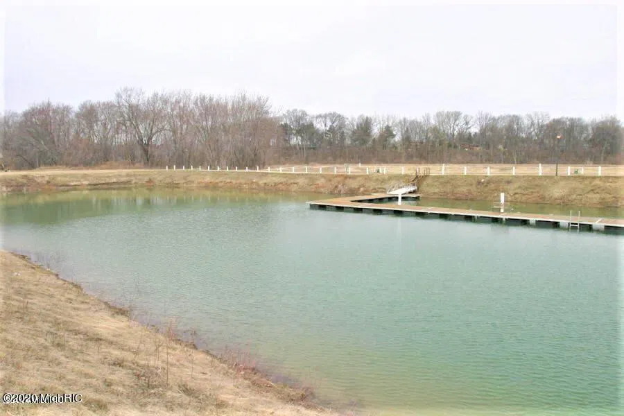 520 Swan River Drive Benton Harbor, MI 49022