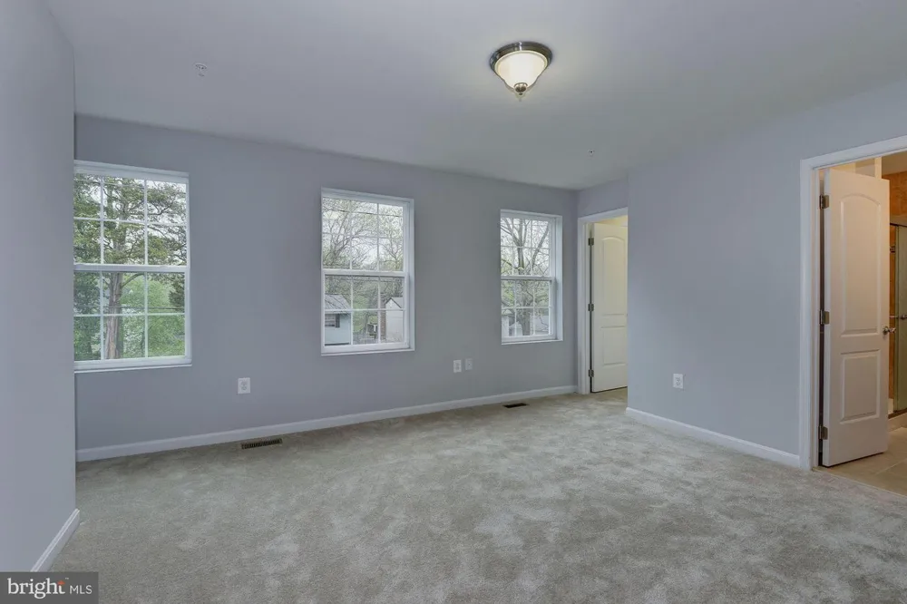 CISSELL AVENUE Laurel, MD 20723