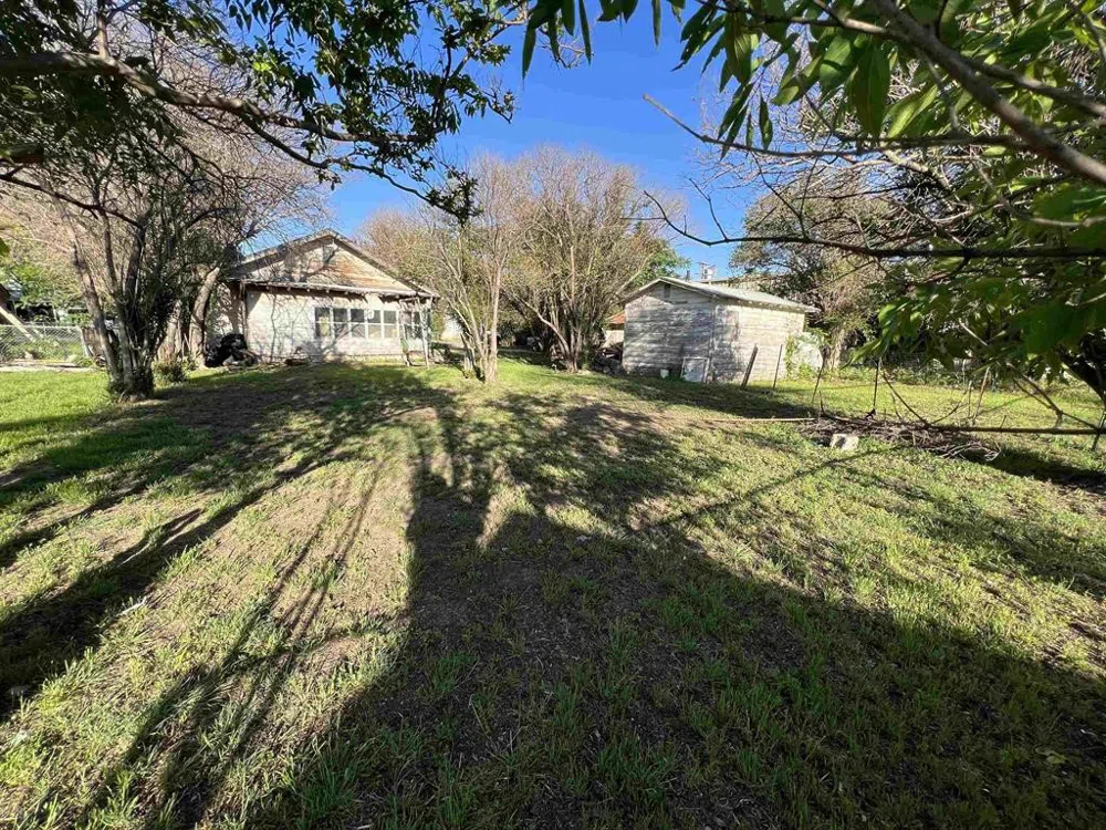 606 S Chestnut Street Lampasas, TX 76550
