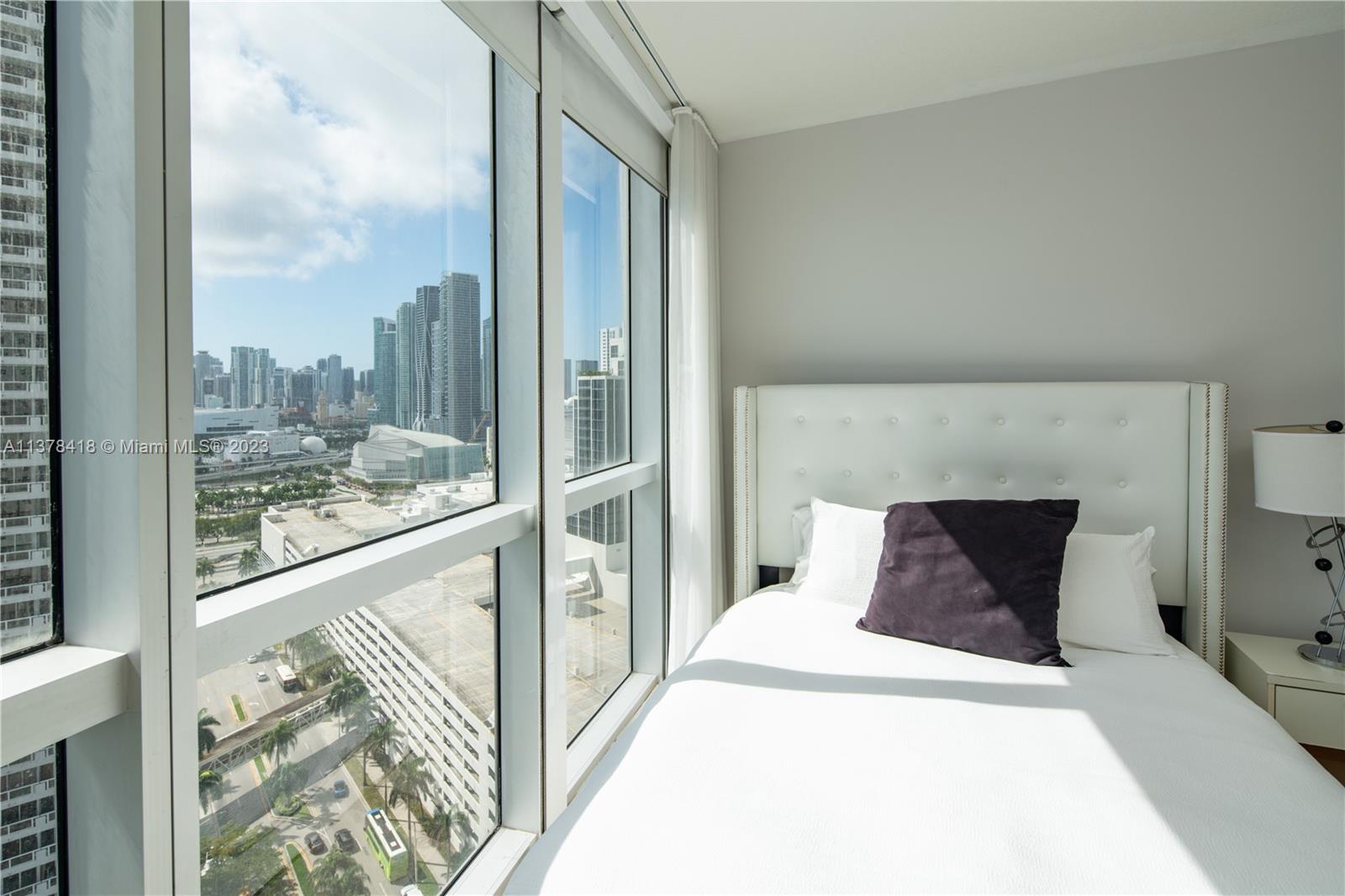 1750 Bayshore Dr #2602 Miami, FL 33132