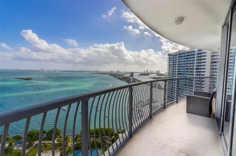 1750 Bayshore Dr #3201