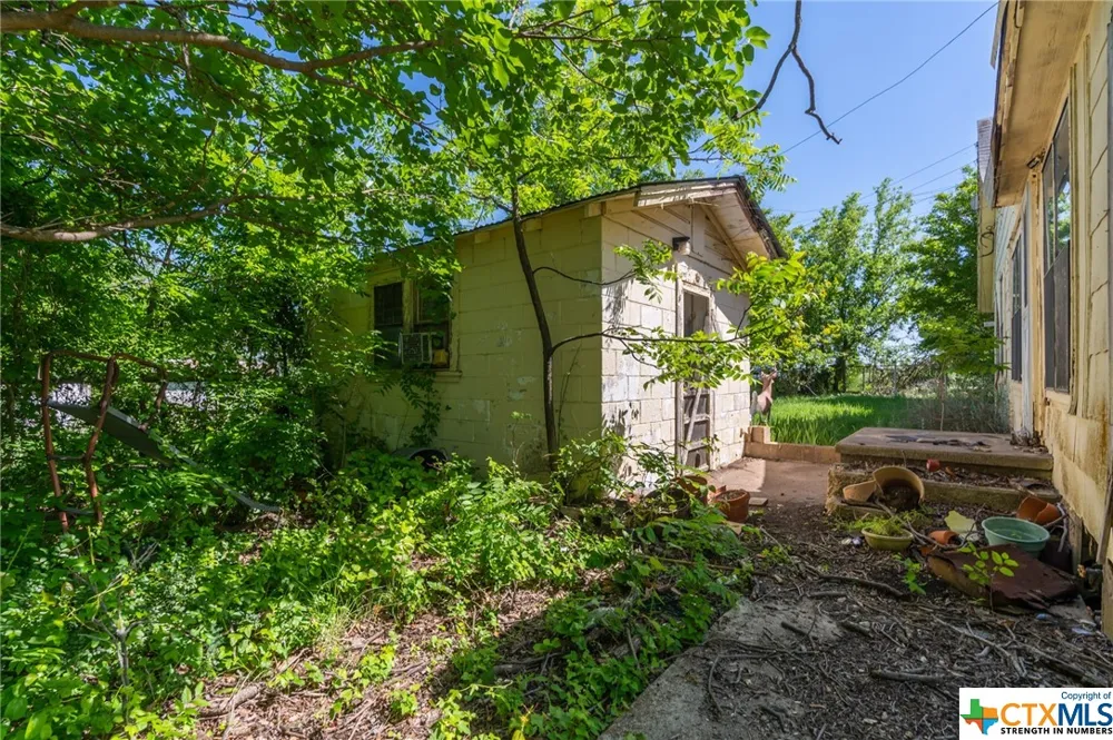 6630 Fm 183 Evant, TX 76525